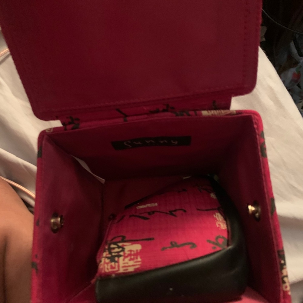 Handbag - Picture 3 of 3